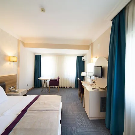 Spilos Hotel 4*