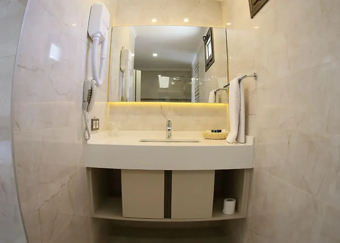 Spilos 4* Μανίσα